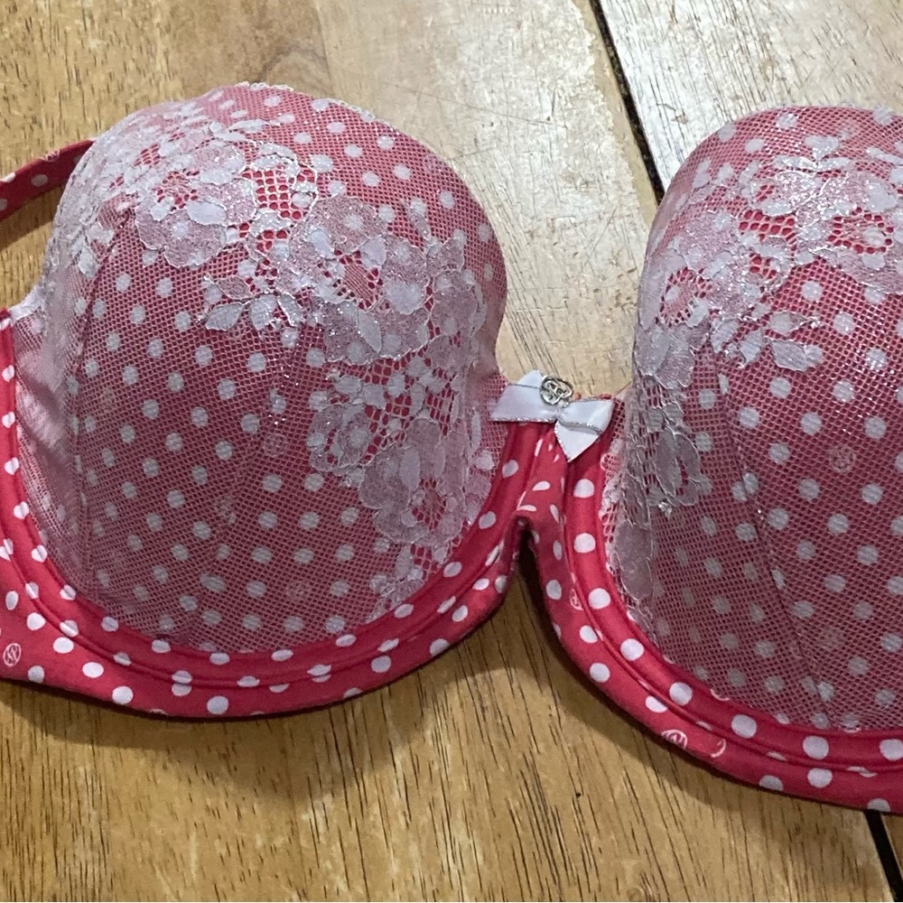 Beautiful victory ‘secret Bra size 36D new